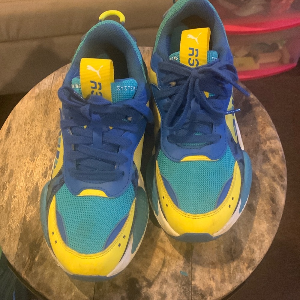 Puma sneakers for big kids